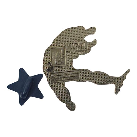 Universal Studios Marvel 2007 The Amazing Spider-Man Crawl Enamel Pin Pinback - Picture 2 of 8